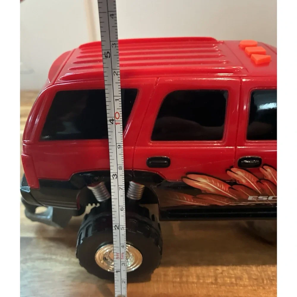 Toy State Road Rippers Cadillac Escalade Monster SUV Lights Sounds Tow Hitch